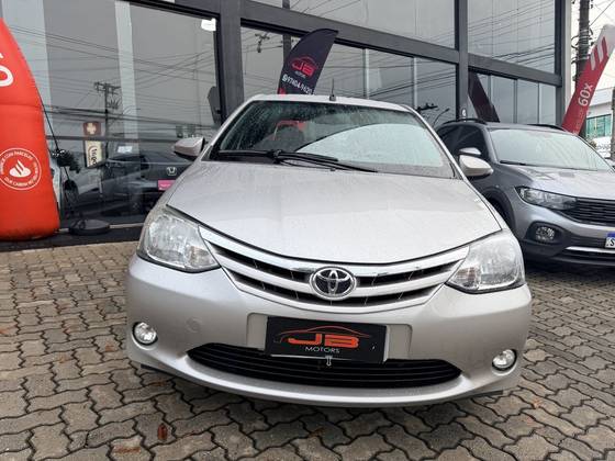 TOYOTA ETIOS 1.5 XLS SEDAN 16V FLEX 4P MANUAL TOYOTA ETIOS 1.5 XLS SEDAN 16V FLEX 4P MANUAL